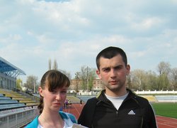 Призери забігу на 200 м Юлія Сокирська (ІІІ місце) та Роман Скляренко (ІІІ місце)